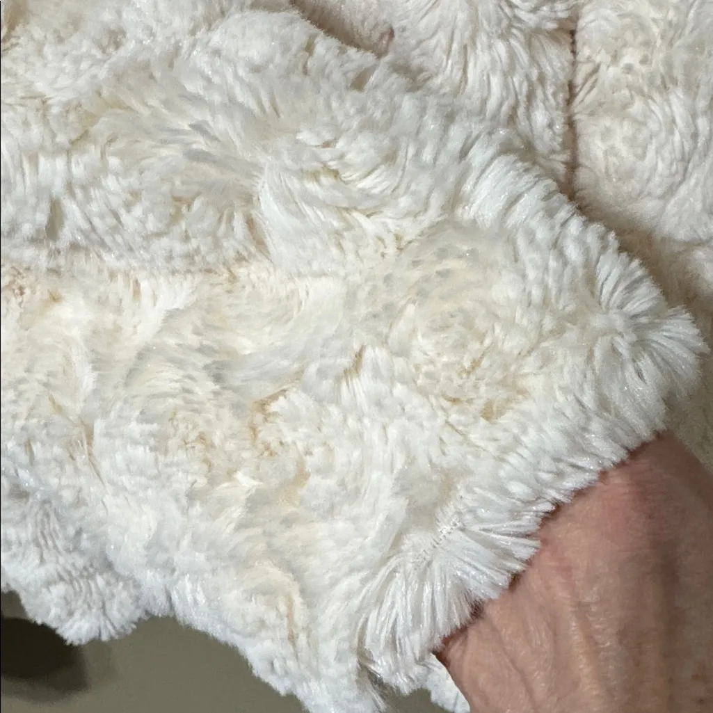 Betsey Johnson Ivory Teddy Jacket - Image 8