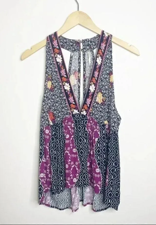 Free People Black Floral Deep V Dream Darlin' Tank Top Size Small - Image 6
