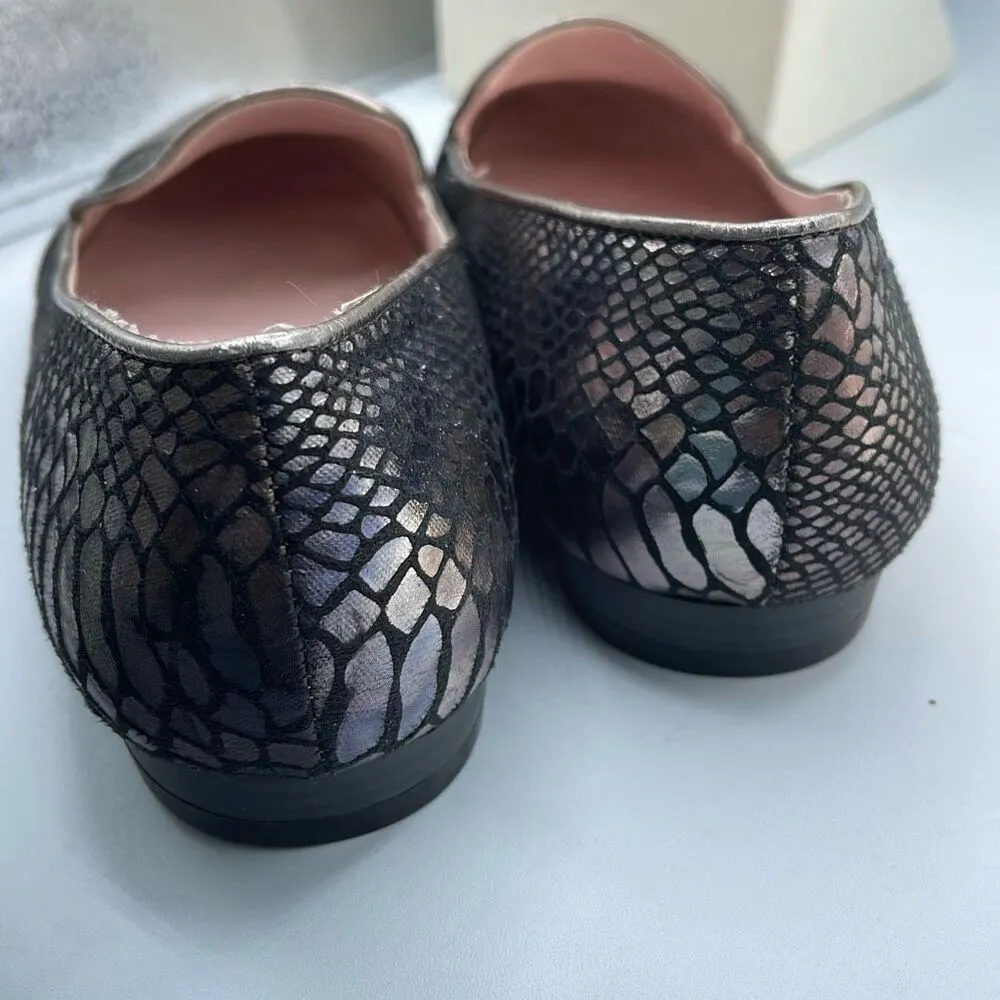 Bellini Cape size 9 faux reptile cap toes. Silver - Image 6