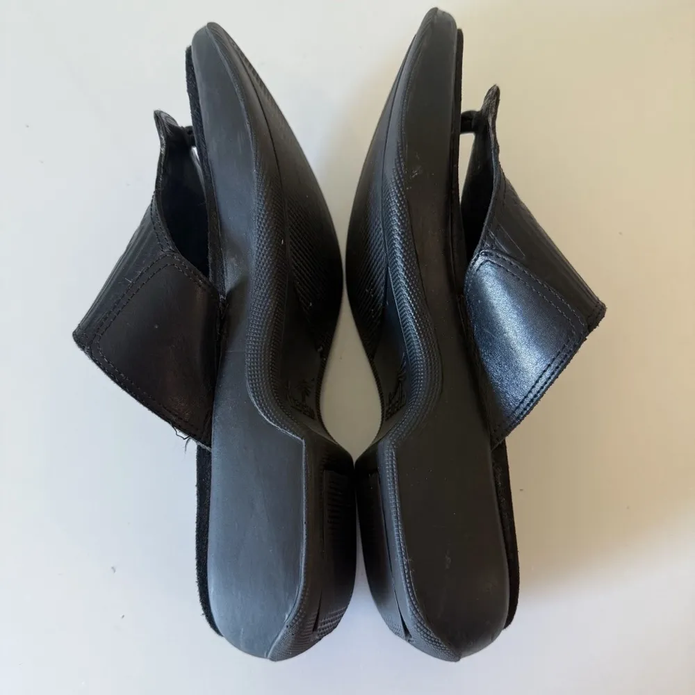 Dansko Tooled Leather Sandals Black Thong Platform  Made in Portugal SZ 41 - Image 8