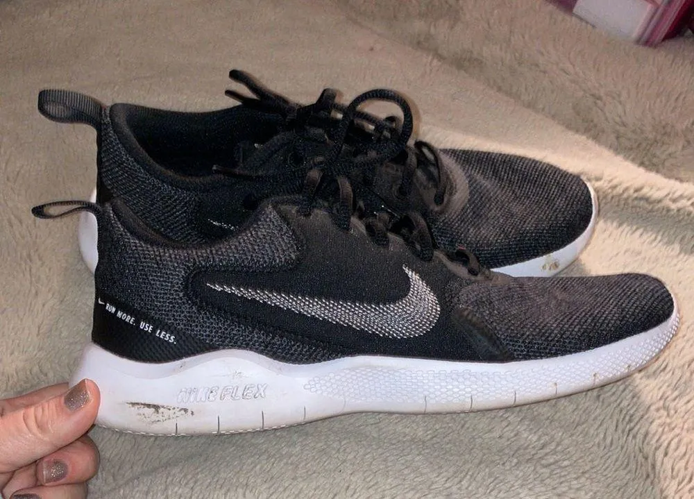 🧜‍♀️ Nike Flex Running Sneakers, size 8 - Image 4