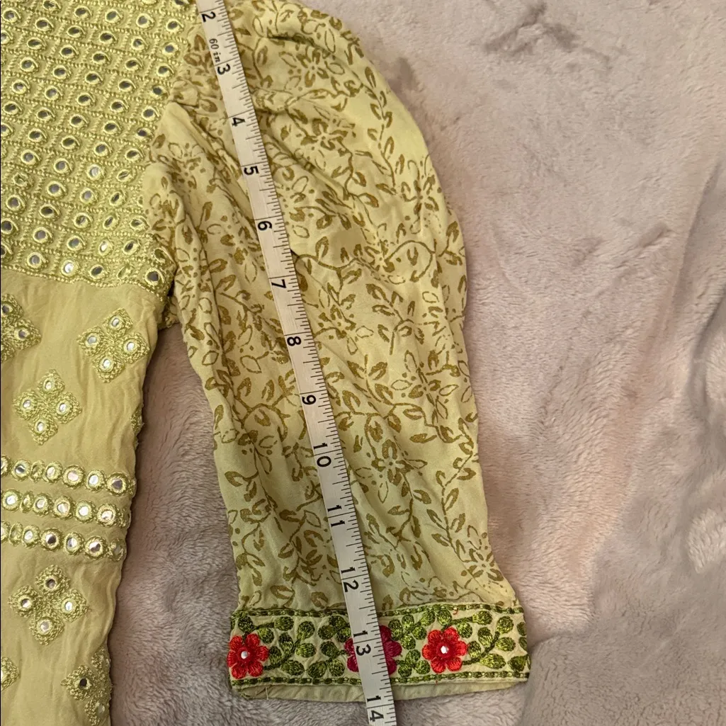 Embroidered Floral Dress with Puff Sleeves Size 12 - Image 8