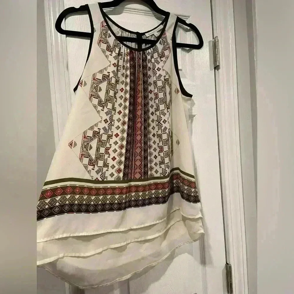 Daniel Rainn Flowy Layered Earth Tone Aztec Print Sleeveles Blouse Button Size S - Image 4