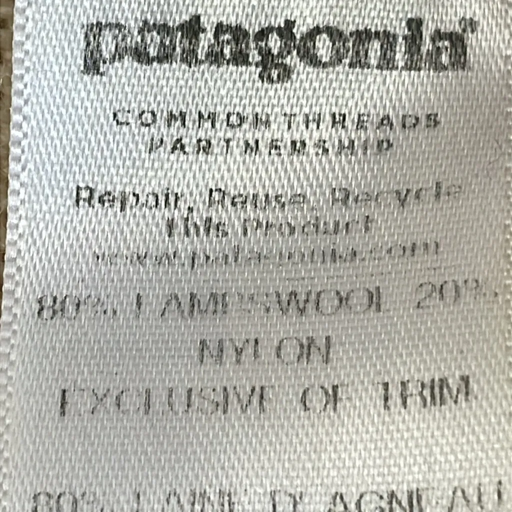 Patagonia Women's Lambswool Sweater Coat - Image 5