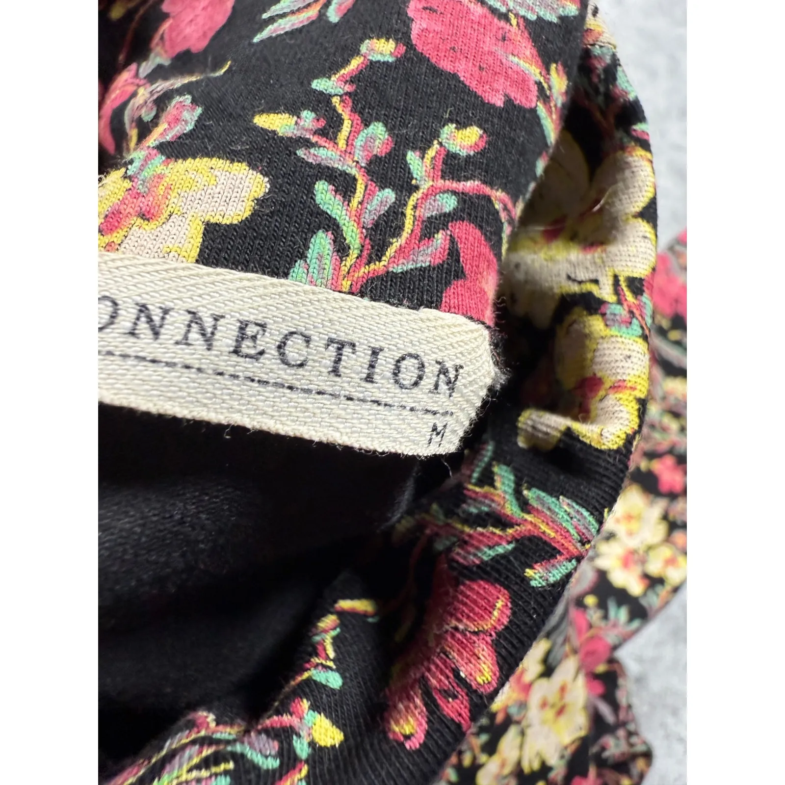 Peruvian Connection Floral Turtle Neck Long Sleeve Top Black Pink Yellow Medium‎ - Image 7
