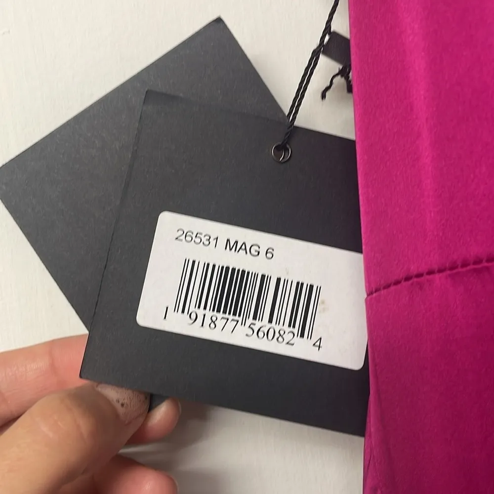 Mac Duggal Ieena Pleated Satin Tie-Waist Gown size 6 - Image 9