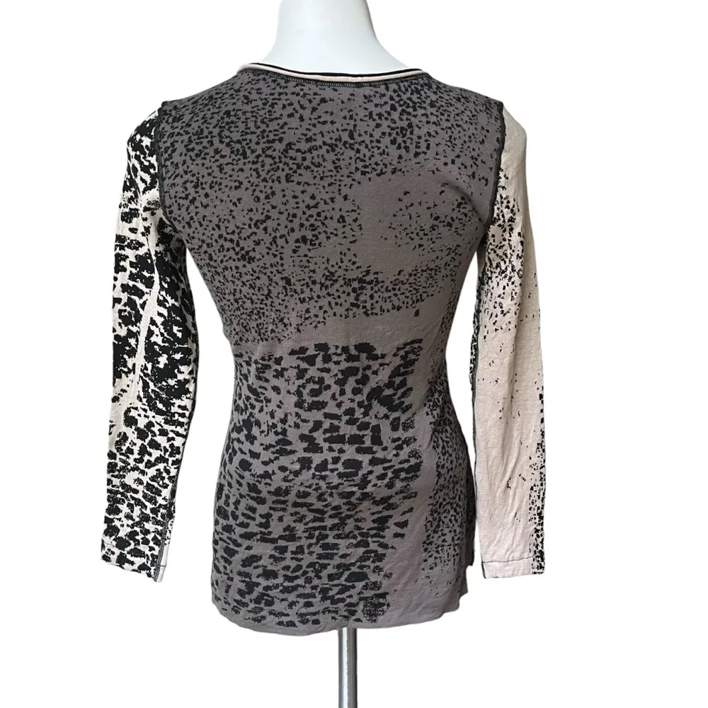 NIC+ZOE Kingdom Sweater Top Animal Print in Neutral Mix, Sz PM - Image 3