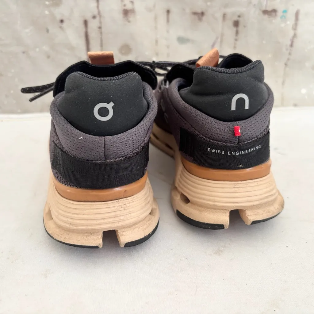 On Cloudnova Sneakers in Eclipse/Savannah Gray Size 8 - Image 4