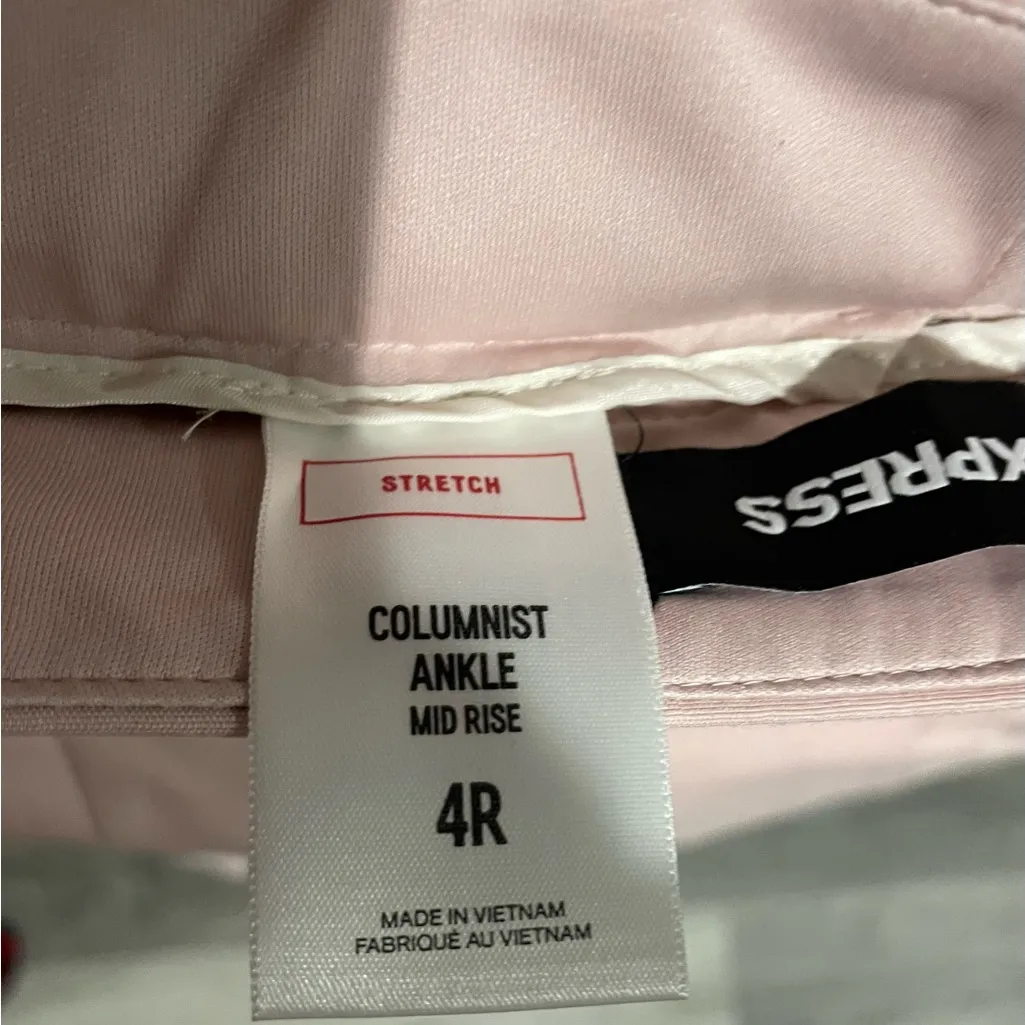 EXPRESS Stylish Light Pink Pants - Image 4