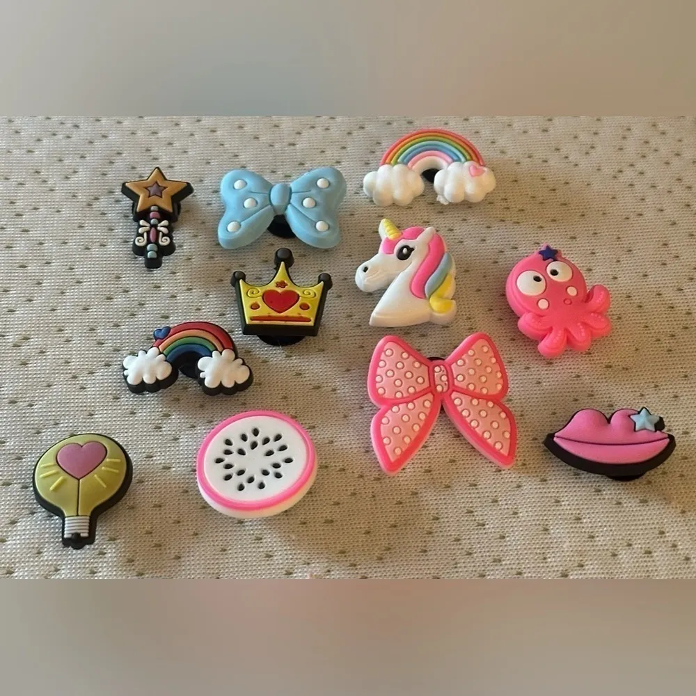 Jibbitz Girlie Croc Charms Lot of 11 NWT Pink Size undefined - Image 2