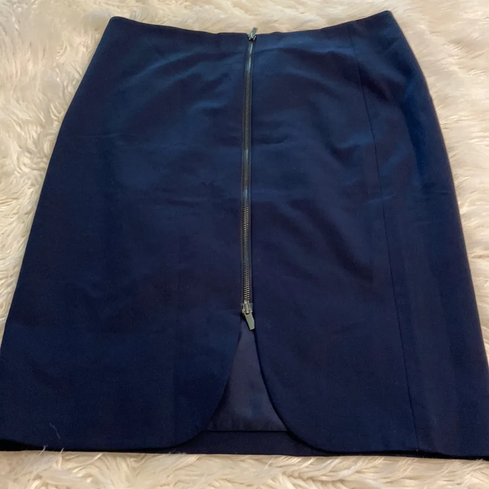 Ann Taylor Navy Blue Skirt size 12 waist 34” brand new with tag zipper in front - Image 7