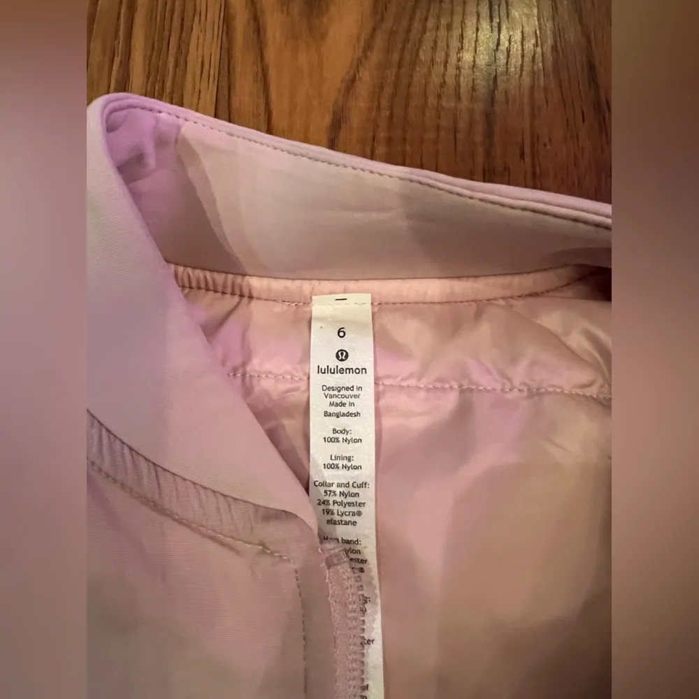 Lululemon  Non-Stop Bomber Reversible Jacket in Misty Pink Size 6 - Image 4