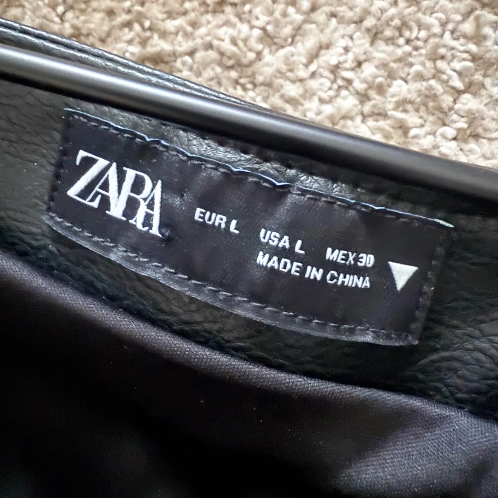 NWT Zara Moto Style Strapless Faux Leather Top in Black Size L - Image 5