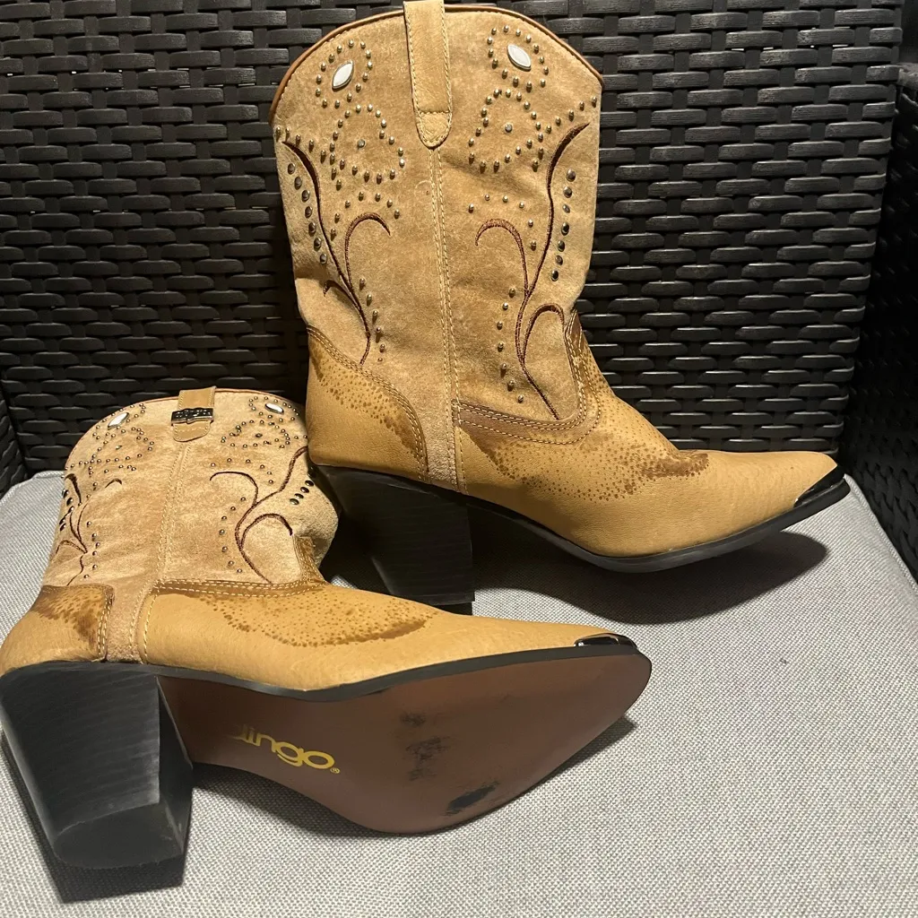 Dingo Tan Studded Western Cowboy Boots 9.5 - Image 3