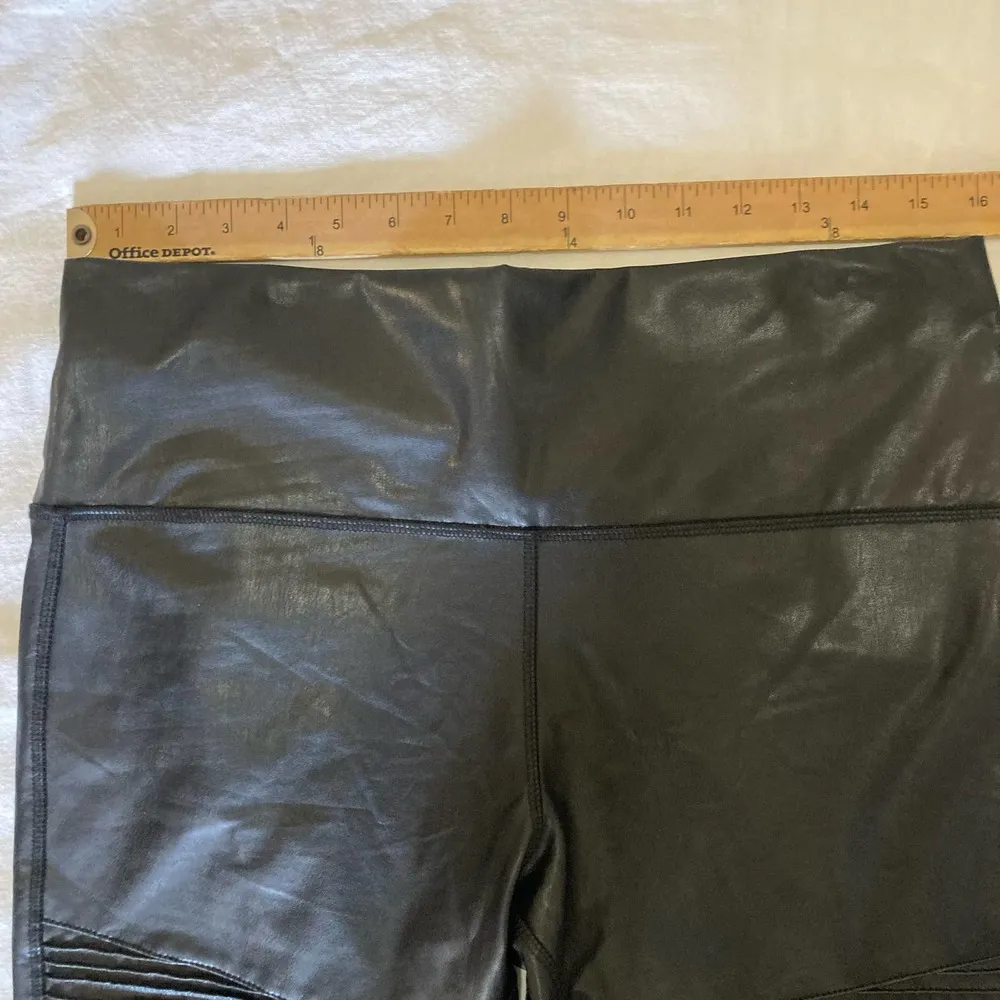 NWT 7 for All Mankind Faux Leather Moto Leggings Size XL - Image 6