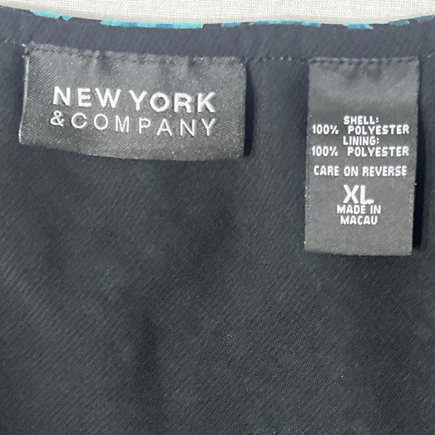 New York & Company Blue Geometric Flowy Short Skirt Size XL 90’s Y2K - Image 6