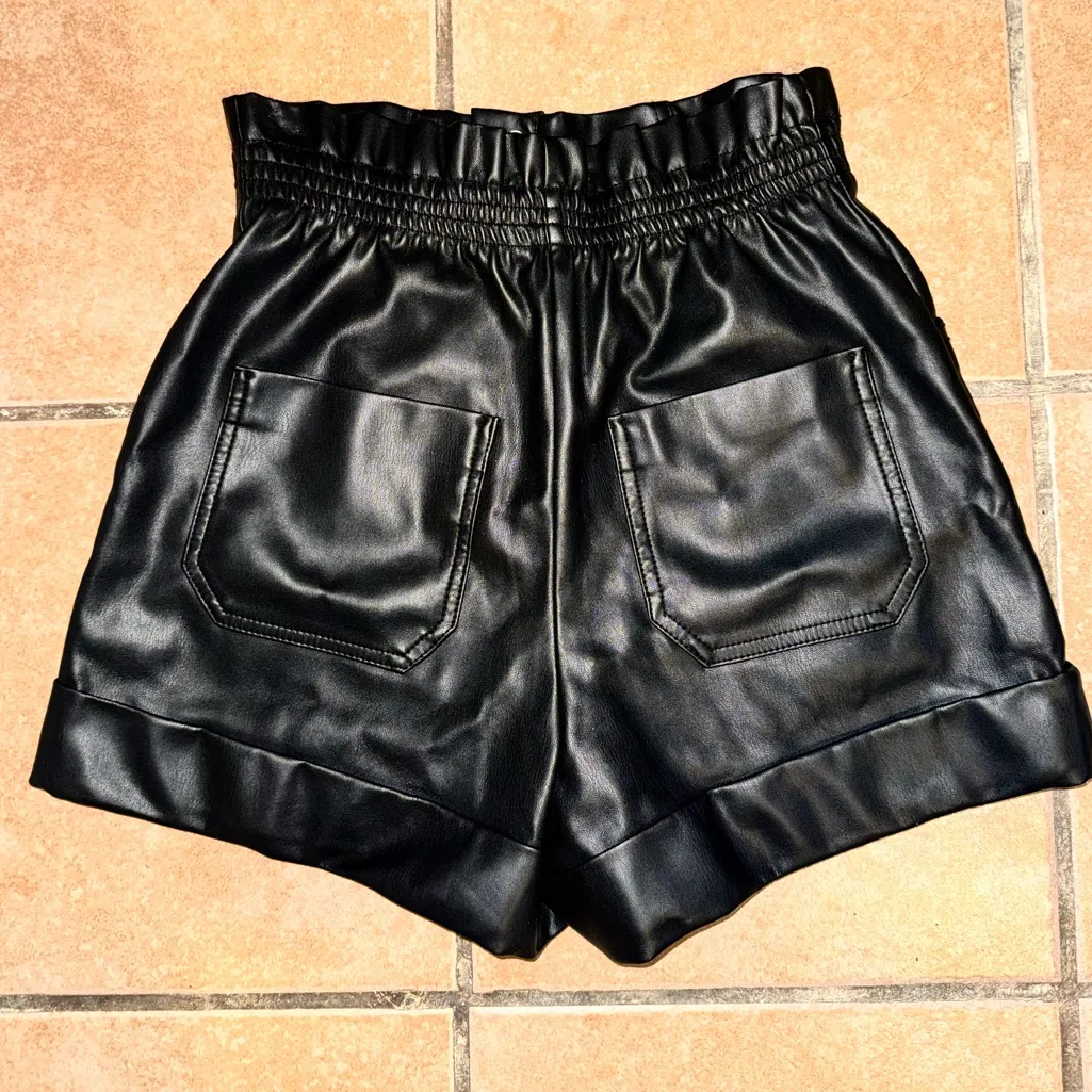 ZARA High-Waisted Black Leather Shorts - Image 2