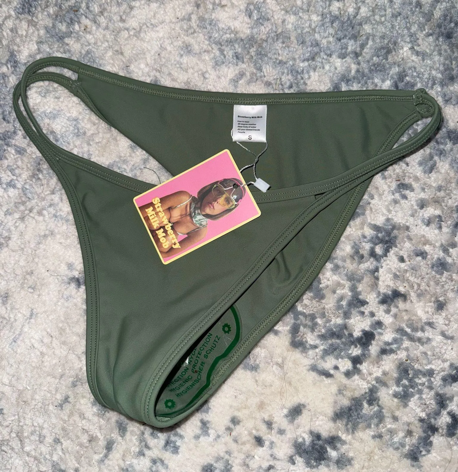 Strawberry Milk Mob Table Set - Image 3