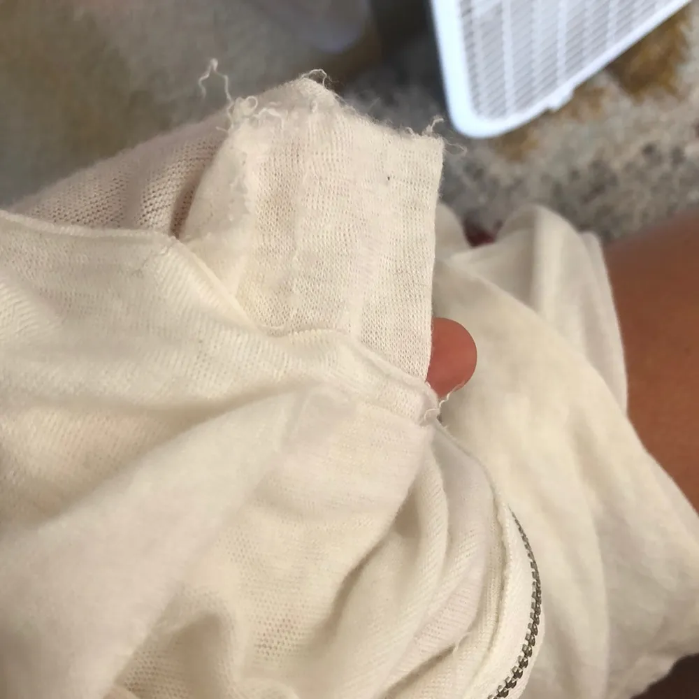 Urban Outfitters White Loose Top - Image 8