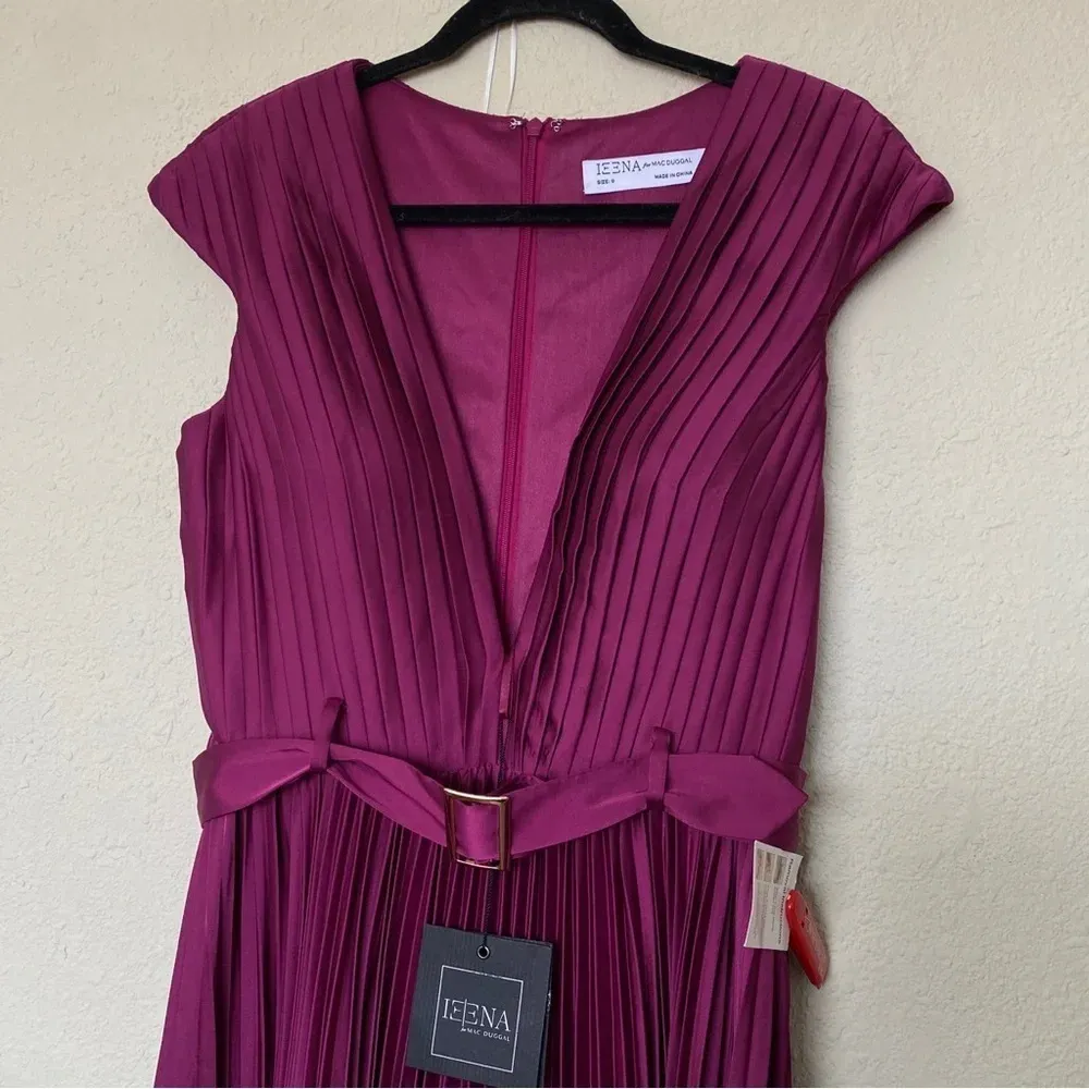 Mac Duggal Pleated Plunge Neck Belted Satin Gown size 8 $458‎ - Image 12