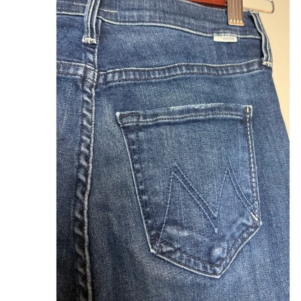 MOTHER The Dazzler Hover in Invitation Only Jeans Sz. 24 Blue - Image 4