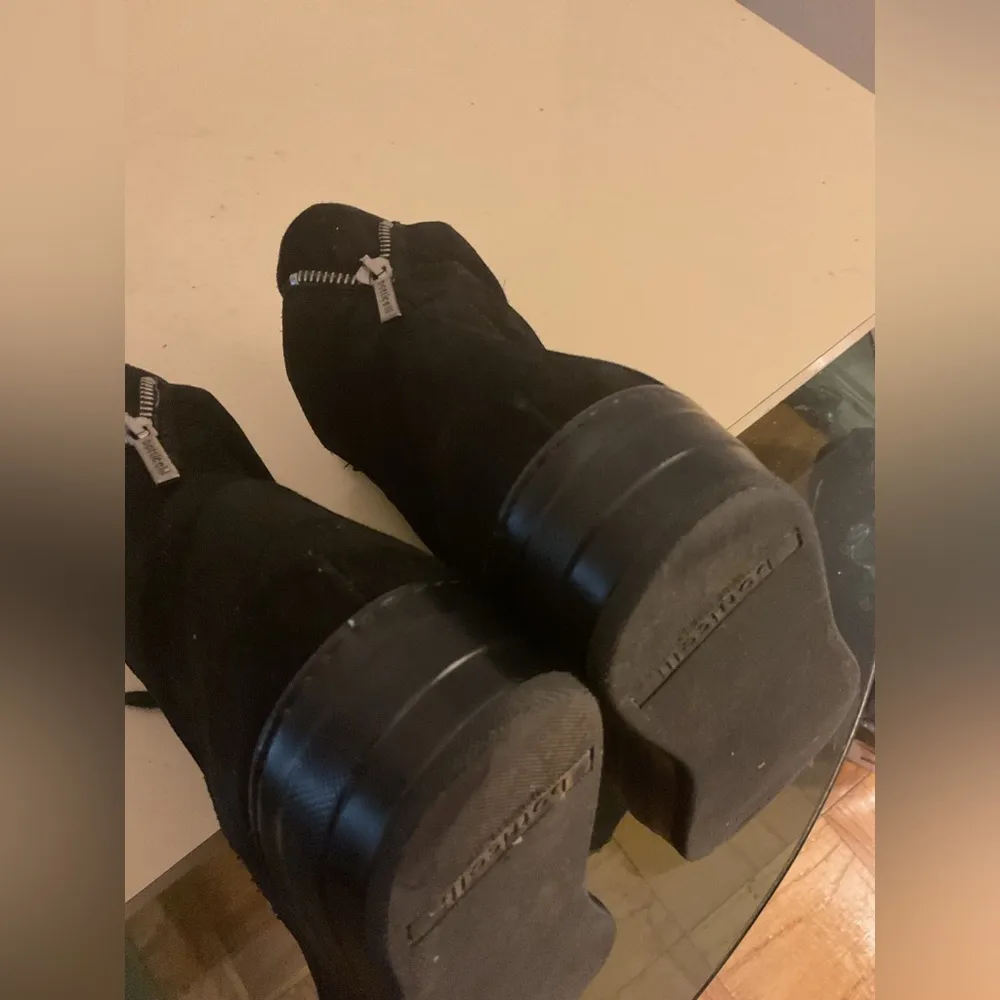 Roberto Botticelli Women's Black Suede platform Ankle Boots size 7.5 - Image 5