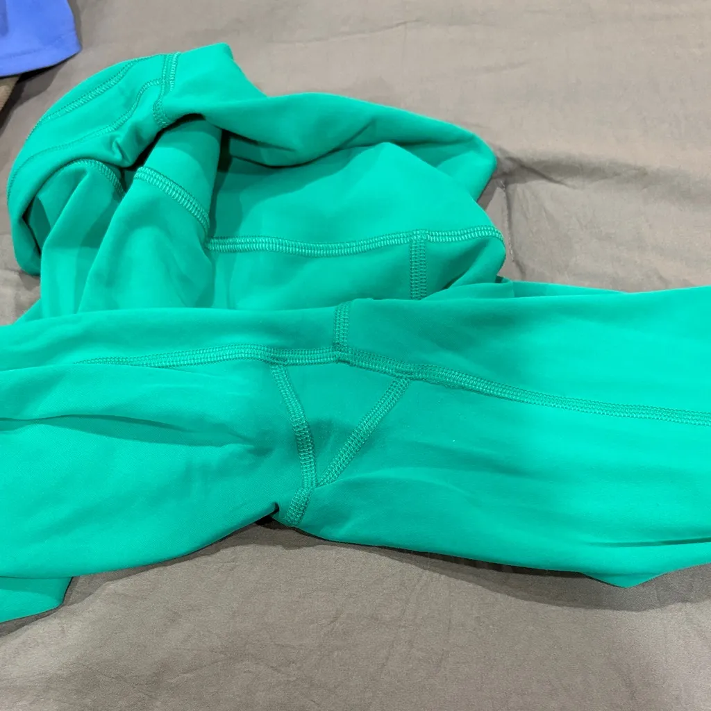 Lululemon 23” Wunder Train Leggings - Image 4