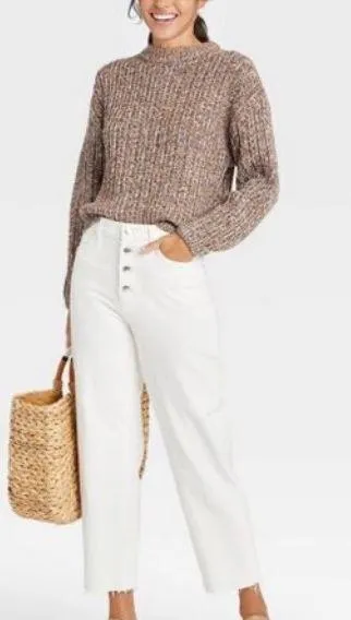 Universal Threads Women’s Crewneck Pullover Sweater - Image 3