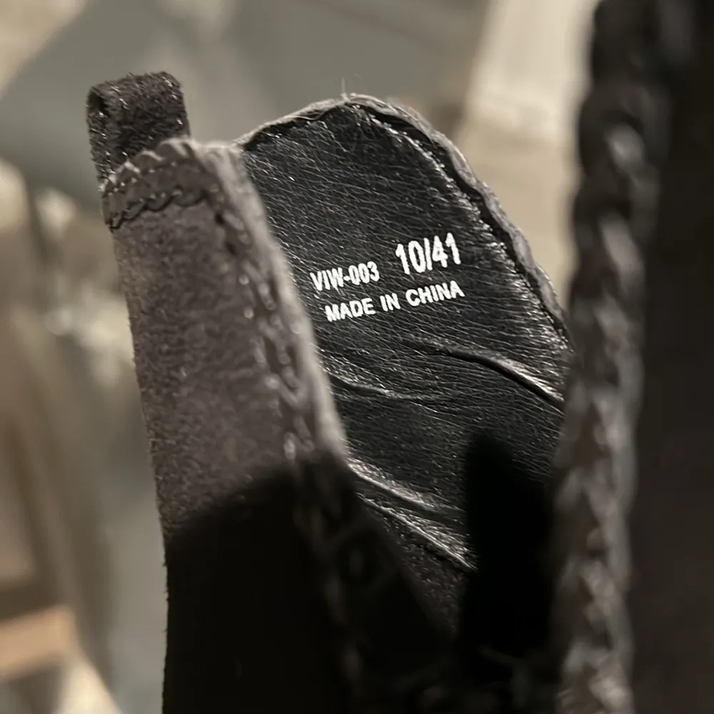 CL by Laundry Volcano Wedge Bootie, Black Size 10/41 New in Box - Image 9