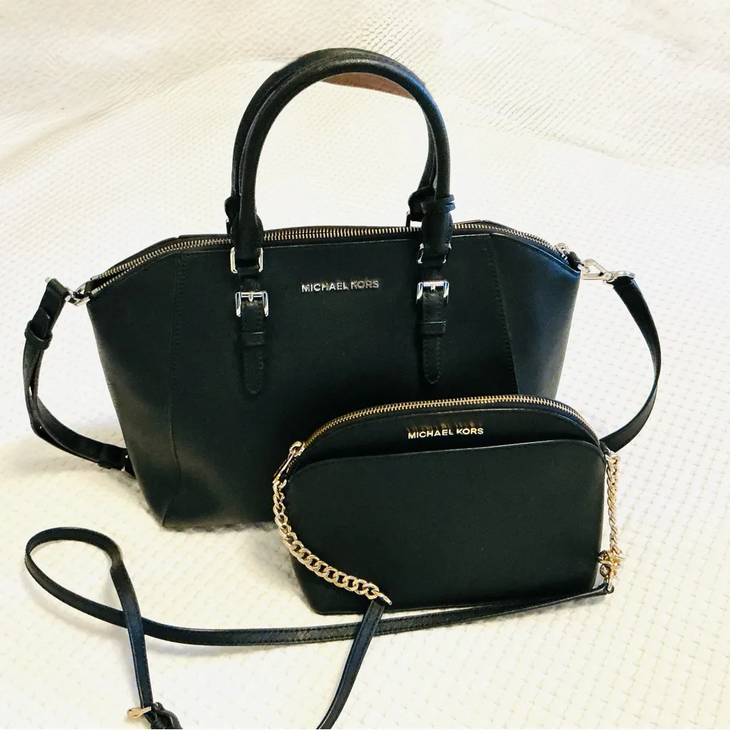 Dressy❤️Michael Kors crossbody 🖤 - Image 13