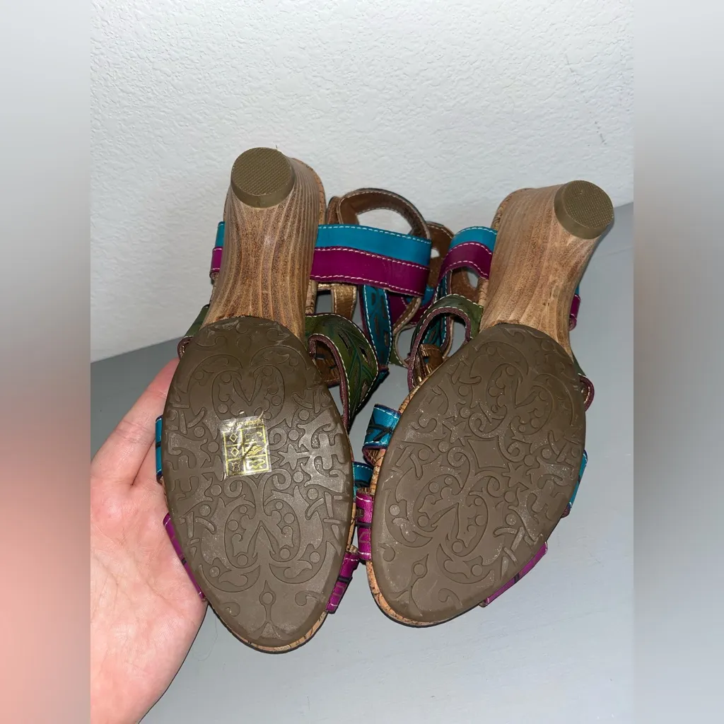 L'ARTISTE Spring Step BohoChic Leather CutOut Leaf Print CorkWedge Sandal Sz 8.5 Blue - Image 4