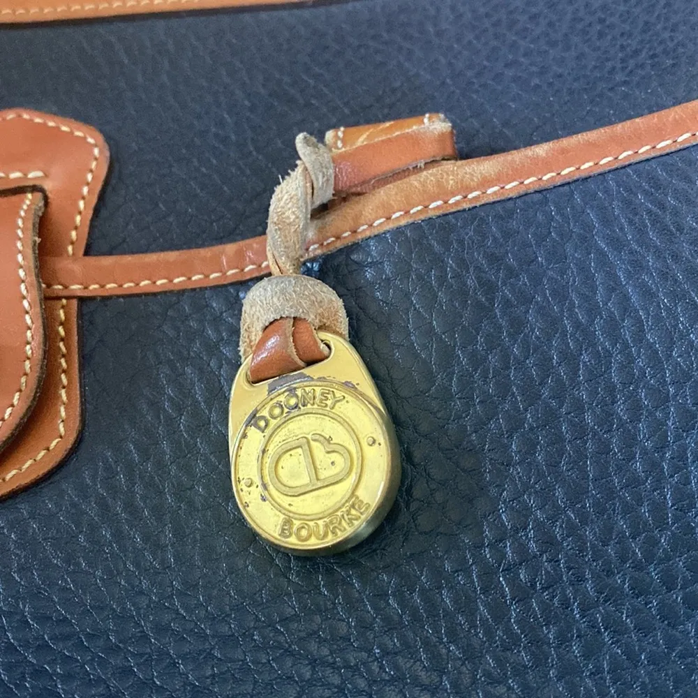 Dooney & Bourke Vintage  purse - Image 3
