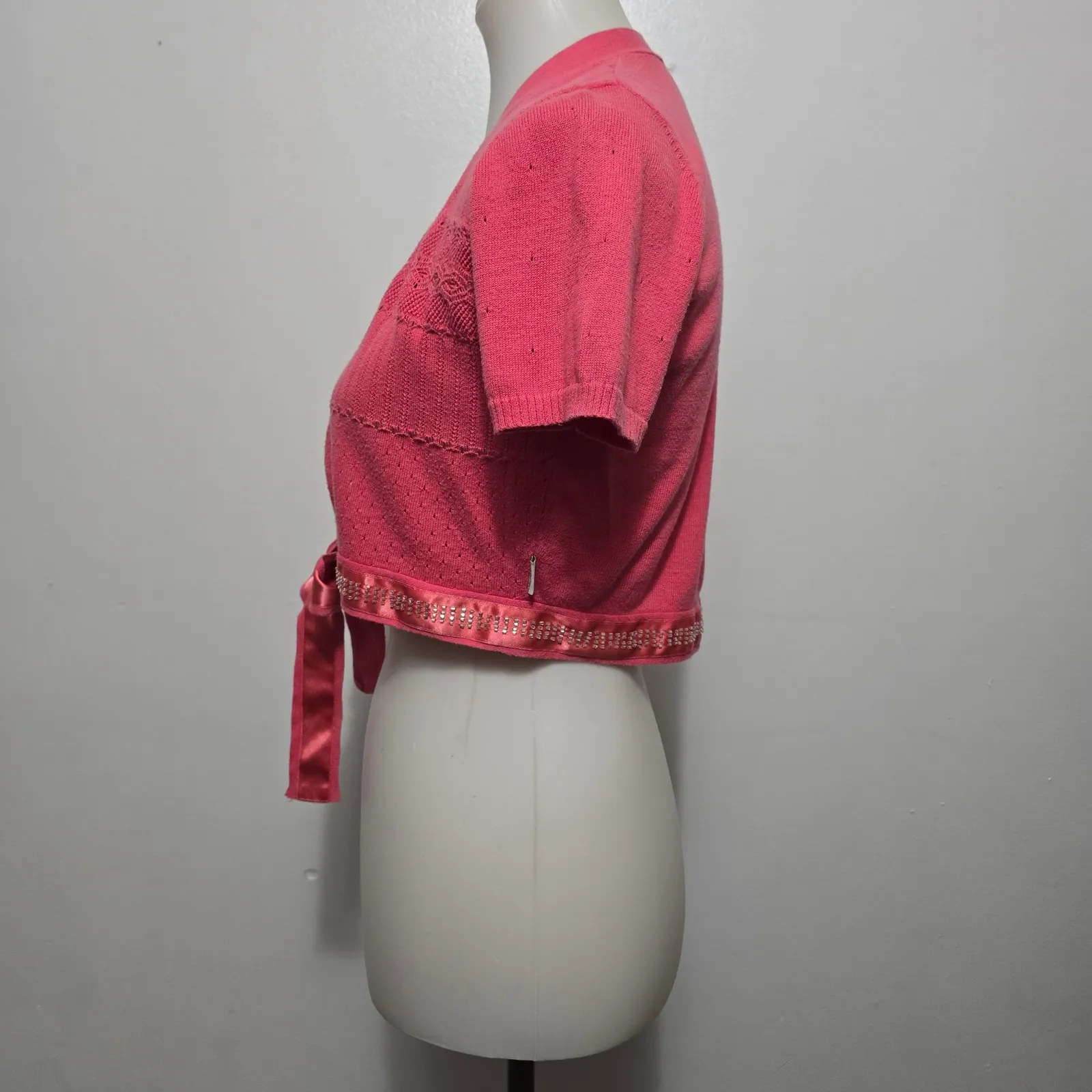 Hollister Y2K Pink Large Short Sleeve Tie Front Bolero Cardigan Beaded Trim - Image 3