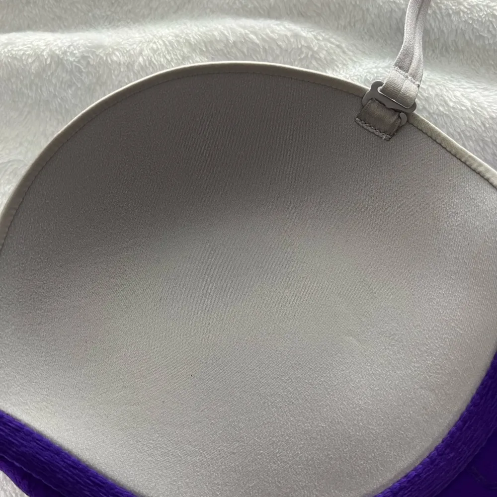 Victorias Secret Very Sexy balconette bra with detachable straps. Size 34D - Image 11