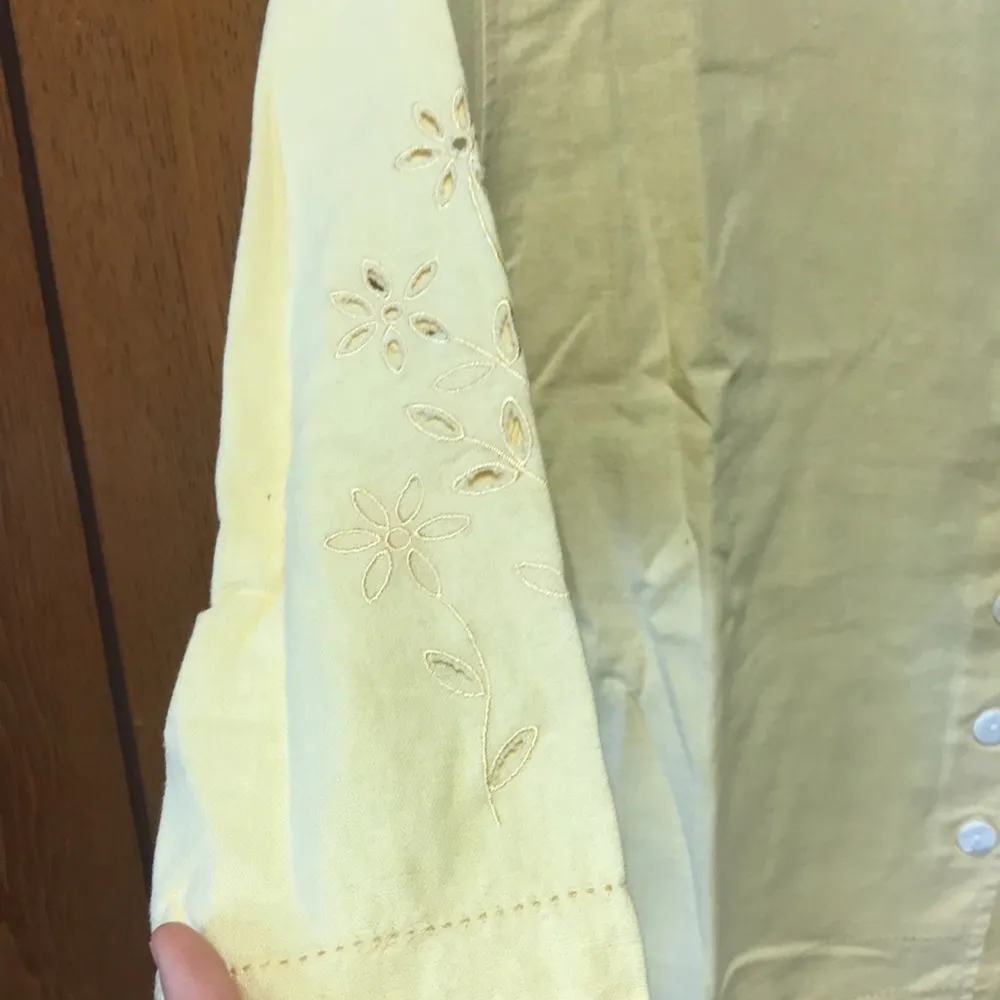 Vintage Erika linen blend cutout blouse - Image 4