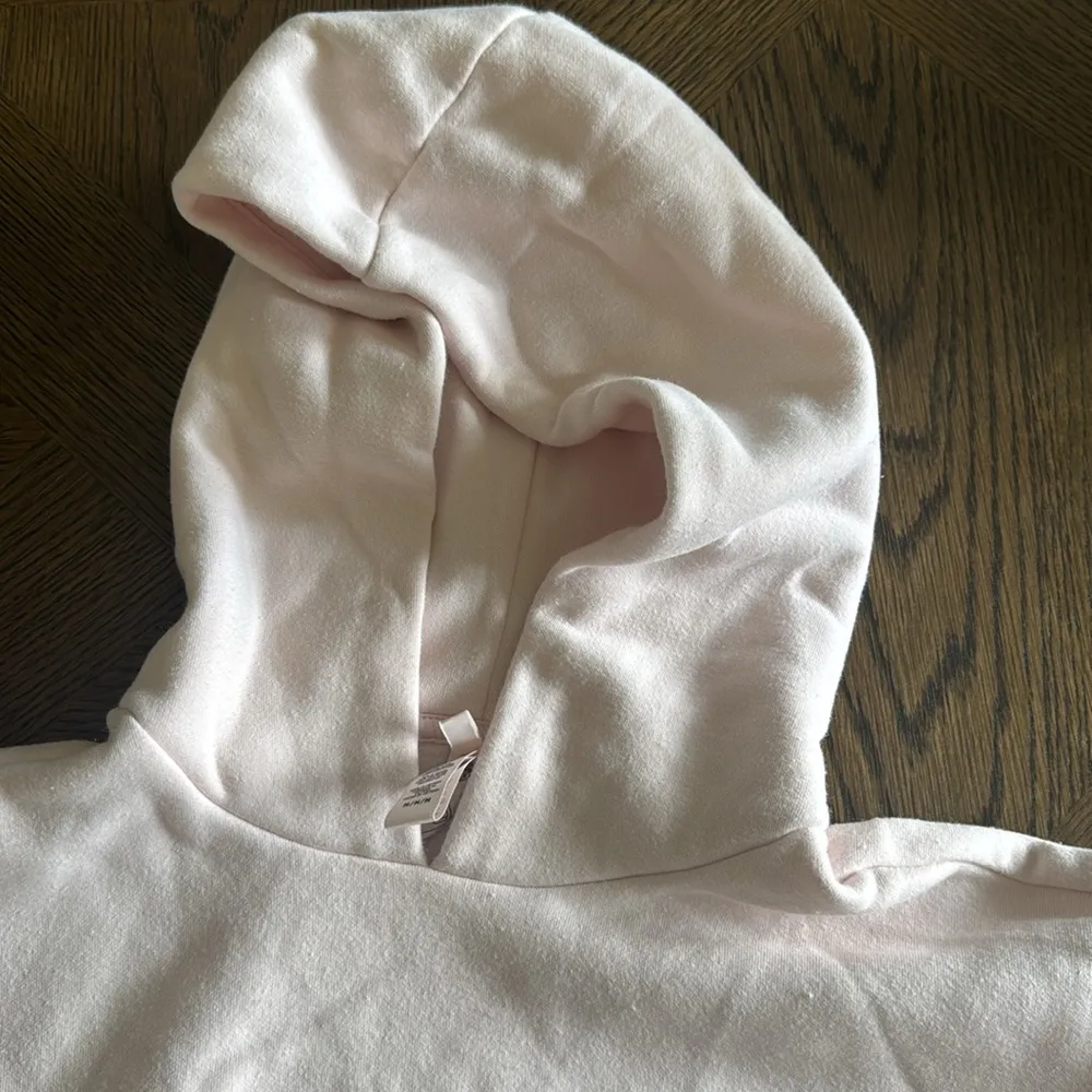 SKIMS COTTON FLEECE CLASSIC HOODIE, LIMITED EDITION Barely Pink,Size Medium, $80 - Image 8