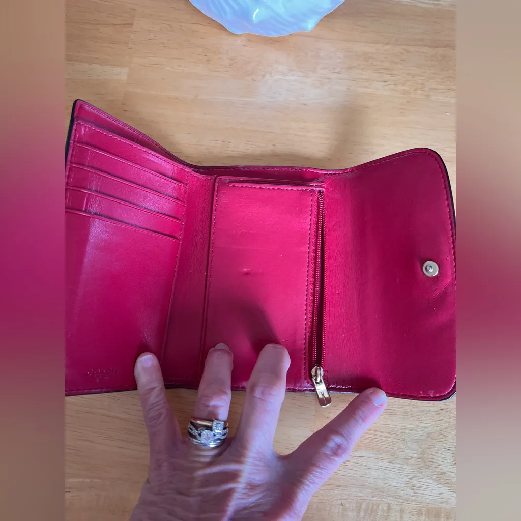 Coach Women's Vibrant Pink and Brown Wallet colorful classic designer rare - Image 12