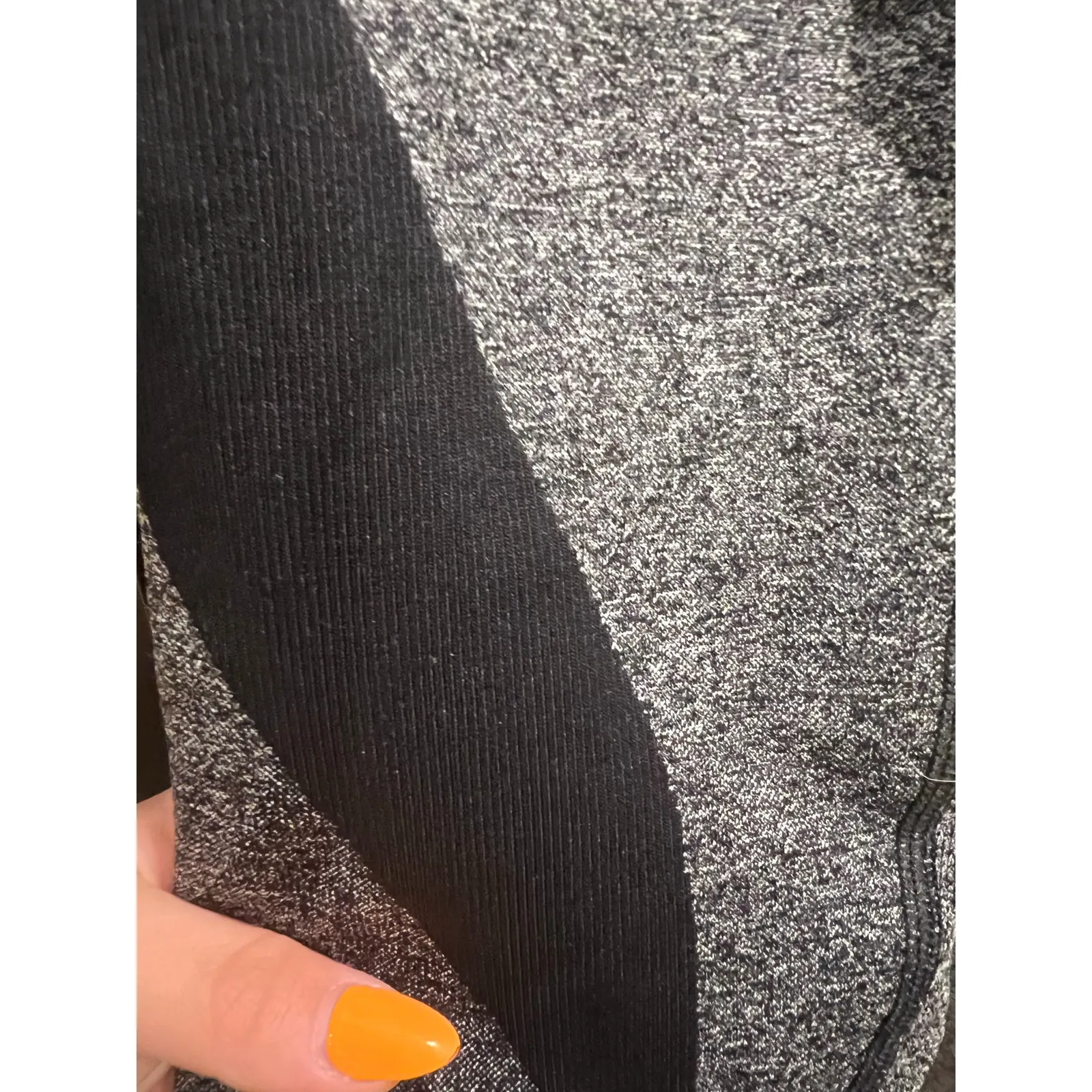 LNDR UK Marled Gray Colorblock Black Seamless Leggings Size Small Medium - Image 4