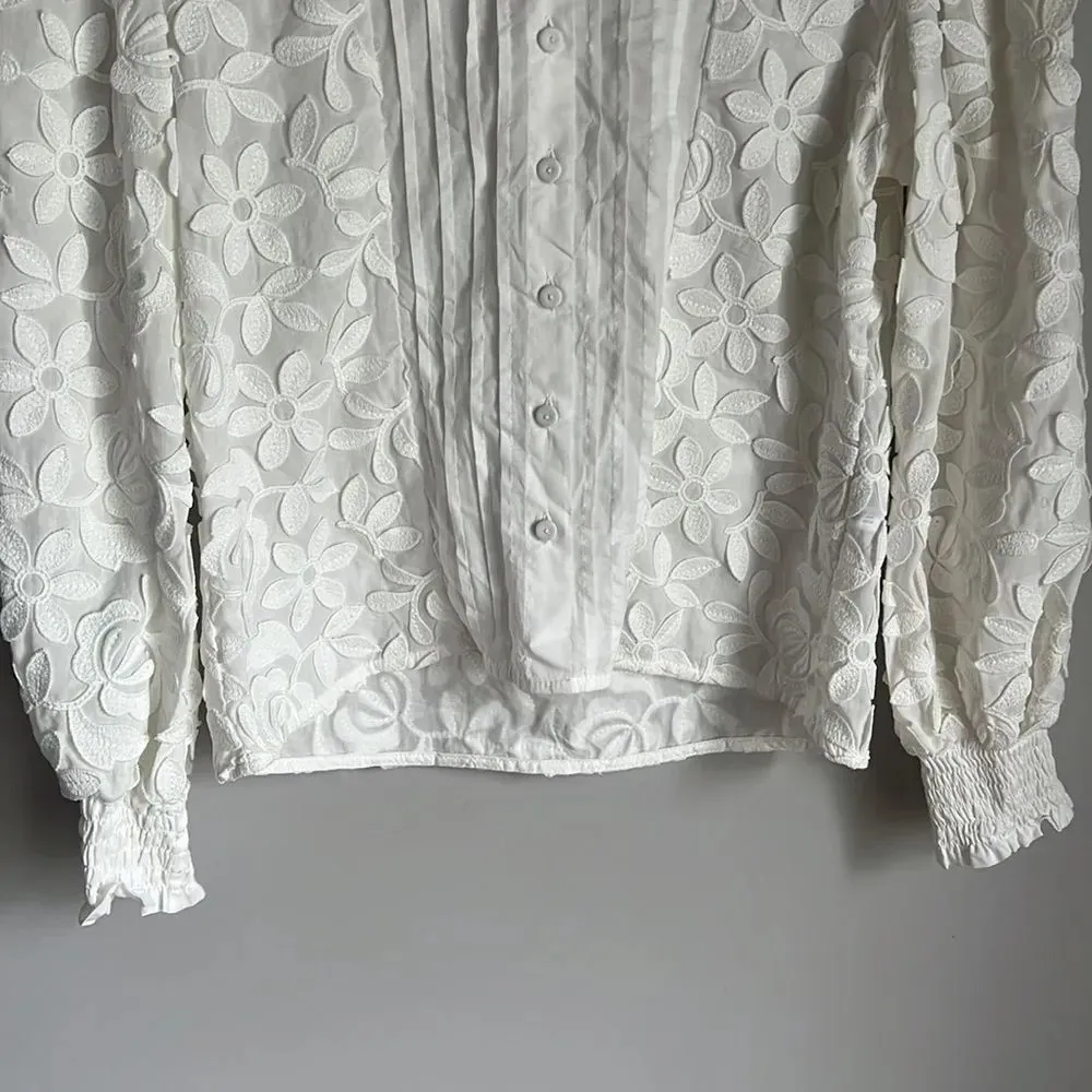 Waimari Magnolia Floral Button - Image 7