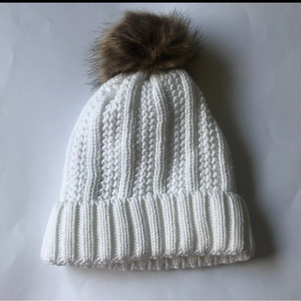 White Beanie with pom pom - Image 2