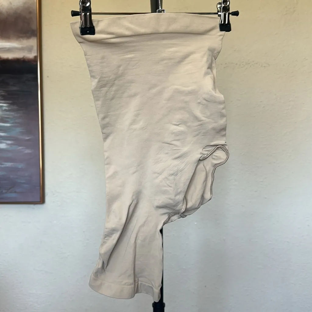 Skims Seamless Sculpt Solution Short Left Leg‎ Exposed Size XL NWOB - Image 5