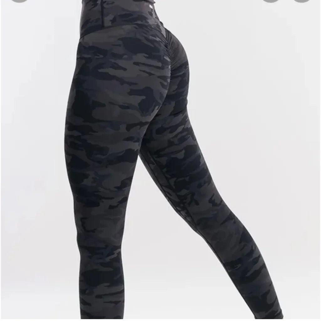 ECHT Camouflage Leggings SZ:M - Image 3