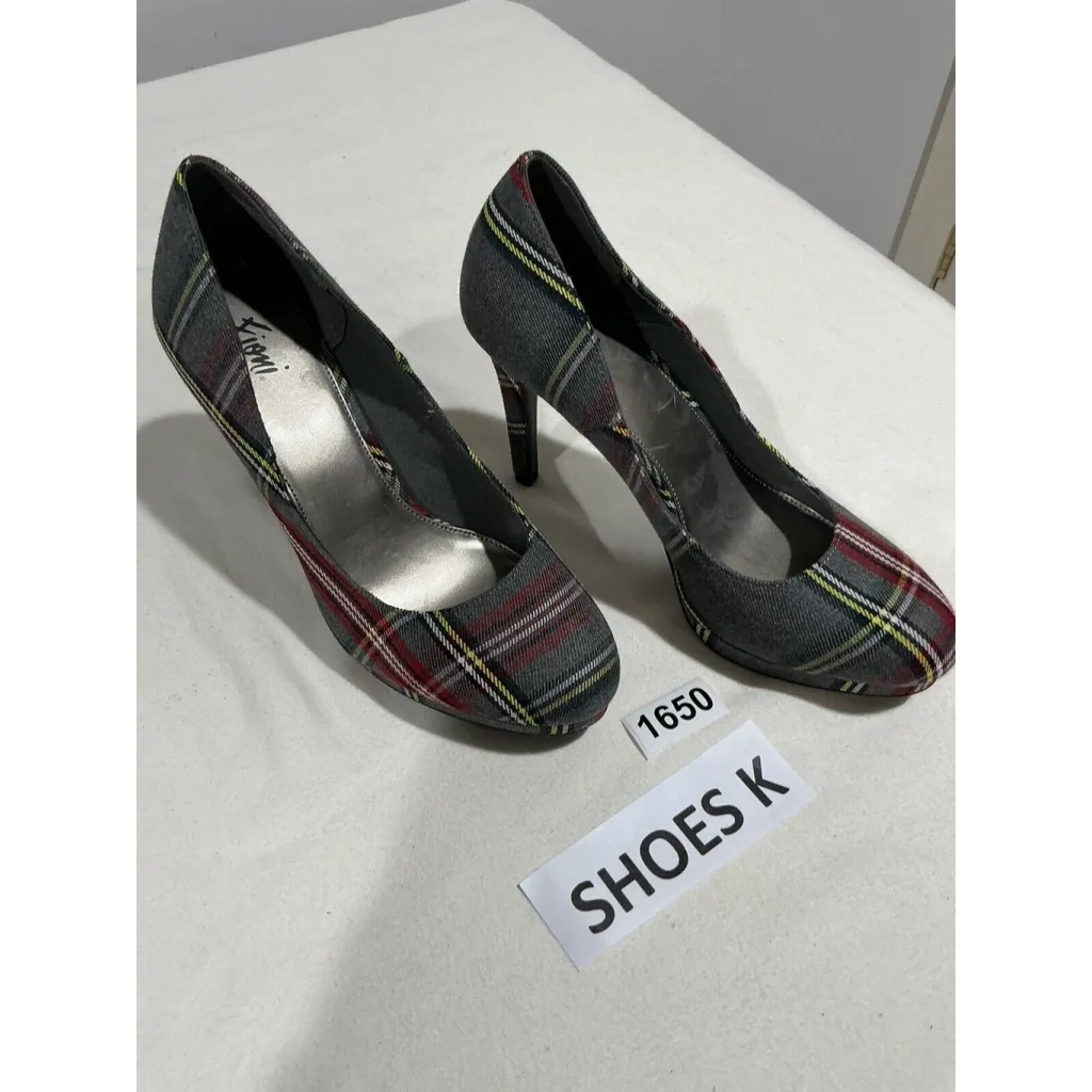 Womans Fiomi Gray Red Plaid Fabric Platform Heel Shoe 9.5 NWOT - Image 2