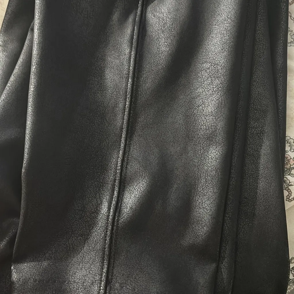 Vince Camuto NWT  Coated Pointe Leggings - Image 9