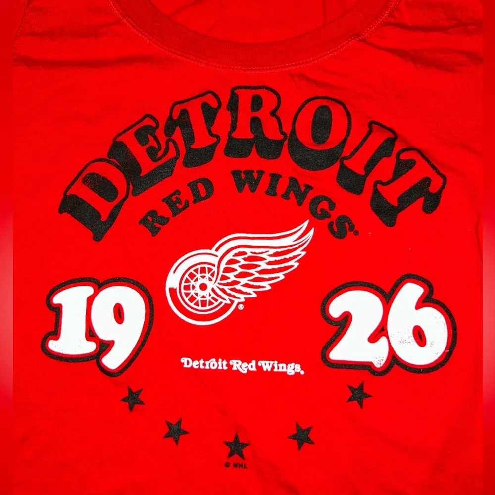 ALTA GRACIA Red Detroit Red Wings Women's T-Shirt size M - Image 9