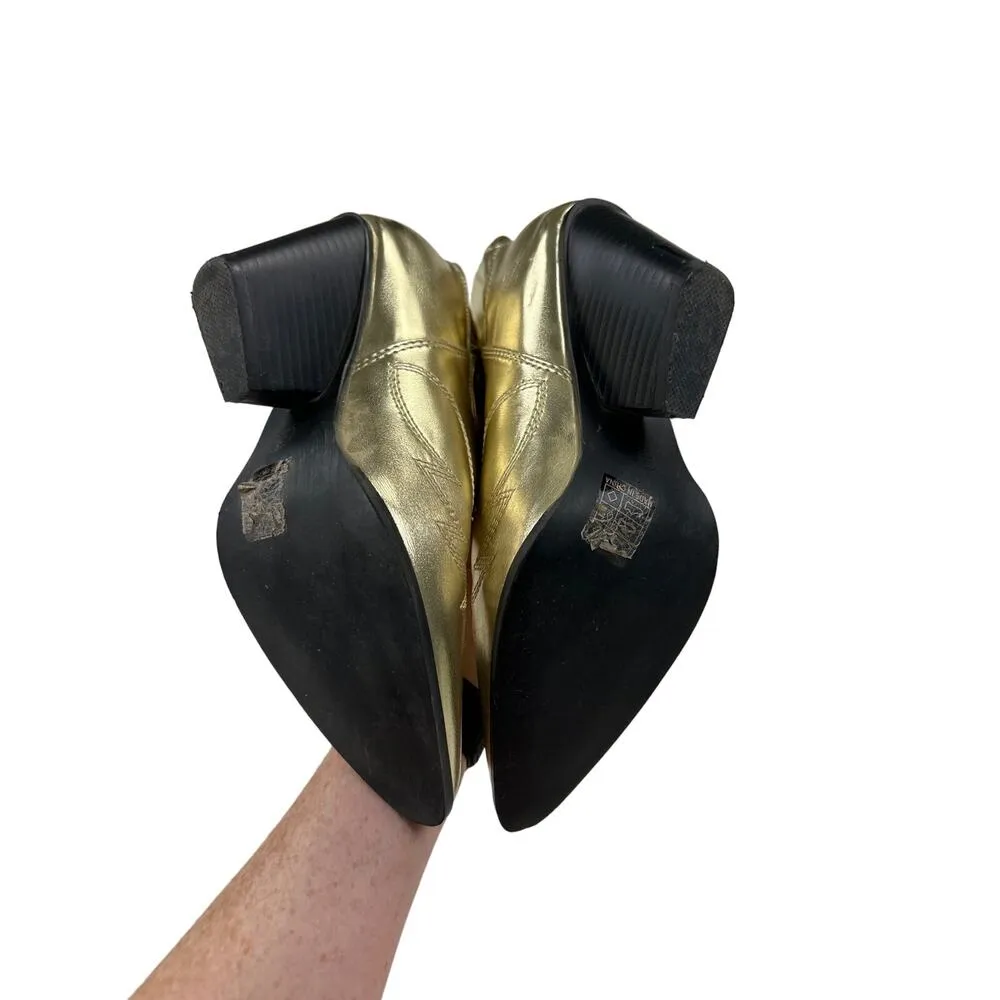 Boohoo - Metallic Knee high Western Cowboy Boots in Gold - Image 5