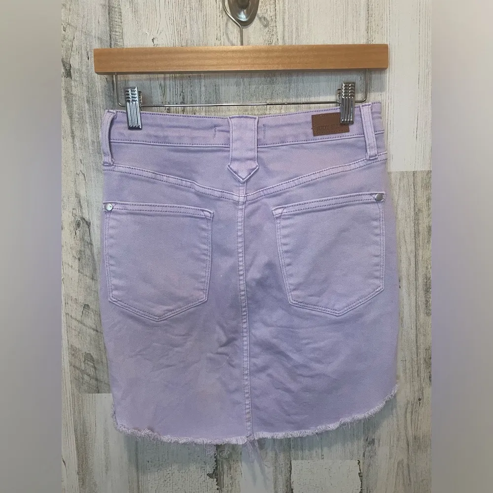 Judy Blue Lavender Garment Dyed Cut Shirttail Hem  Denim Skirt size S - Image 4