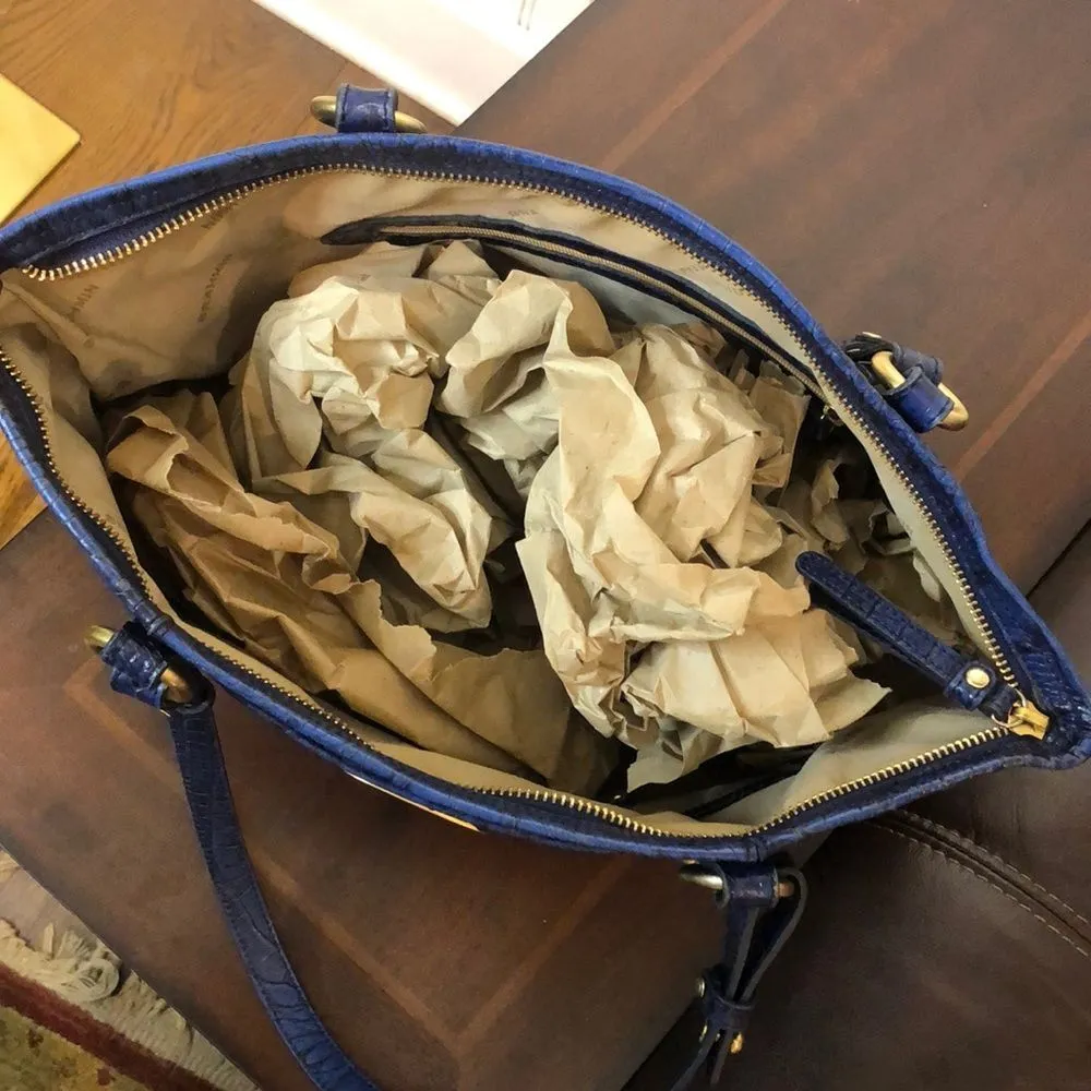 BRAHMIN Embossed Cobalt Blue Crocodile Leather Shoulder Bag MINT RARE - Image 6