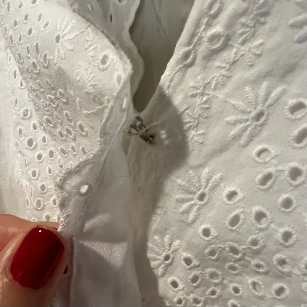 American Eagle Outfitters White Eyelet Cotton Romper size small - Image 10