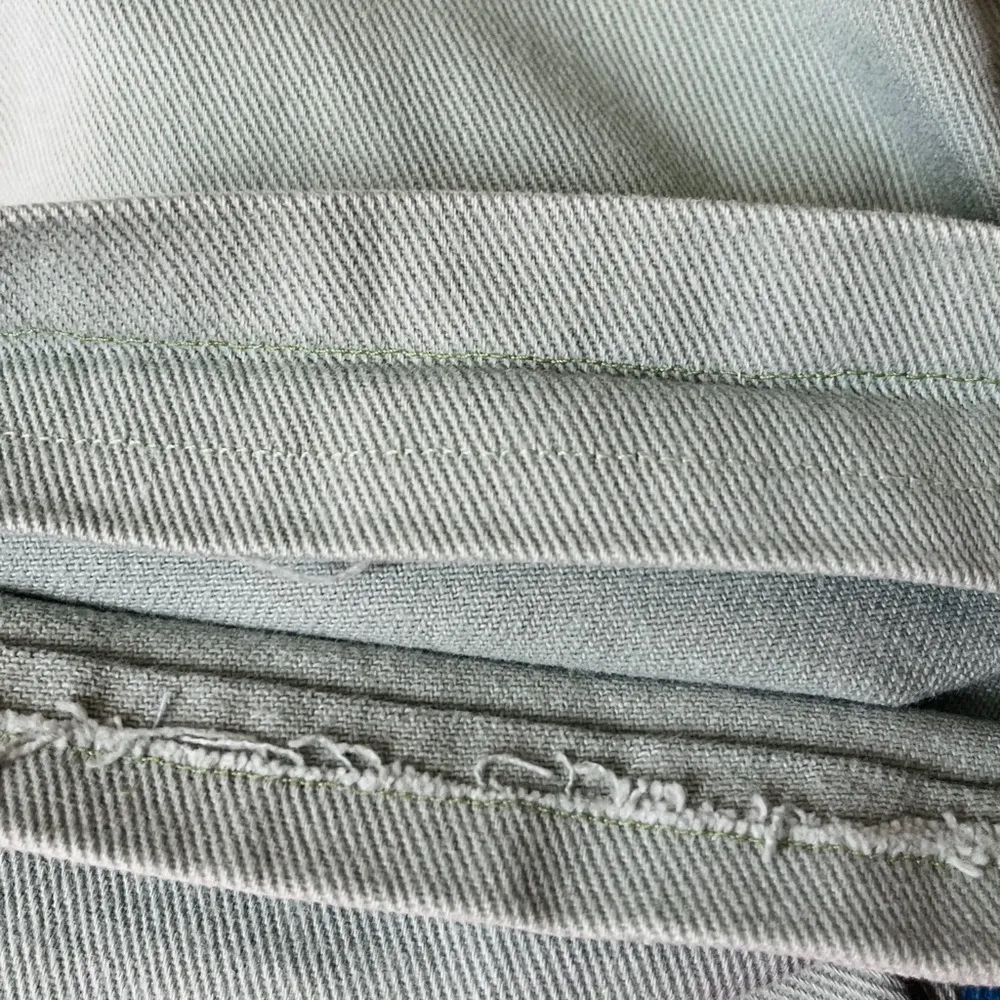 L.L. Bean High Waisted Cropped Capri Jeans Vintage Light Green Size 10 Petite - Image 5